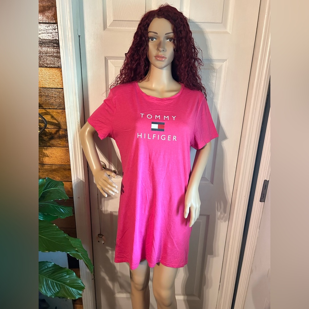 Pink Tommy Hilfiger nighty